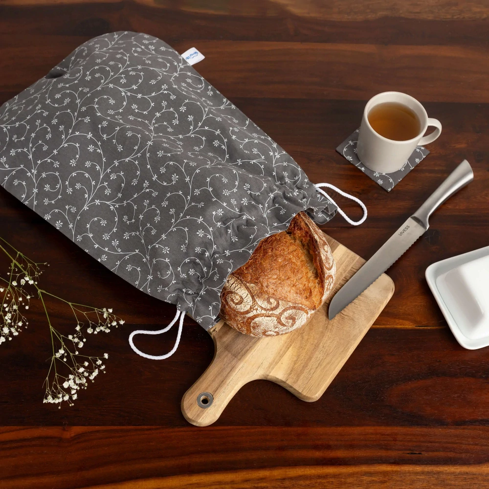 Pytlík půlený levandule na bílé rozšířený