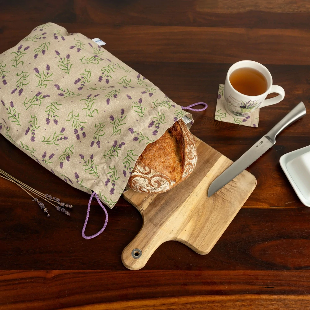 Pytlík půlený levandule na bílé rozšířený